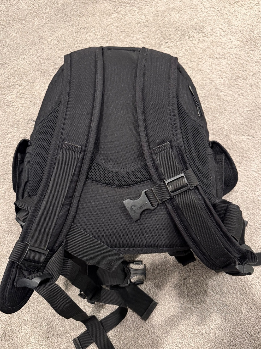 Lowepro Black Padded Camera Backpack - Picture 3 of 3
